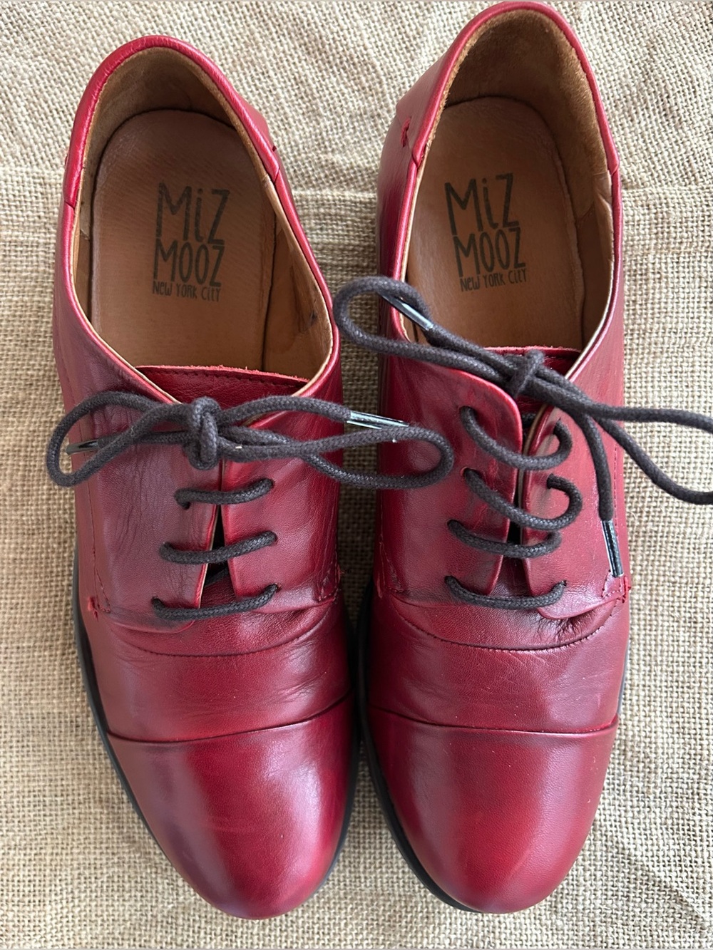 Miz Mooz Burgundy Leather Lace-Up Oxfords Size 7.5